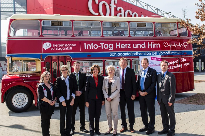 Boehringer Ingelheim gegen den Schlag: Infobus von &quot;Herzenssache Schlaganfall&quot; tourt durch Deutschland (FOTO)