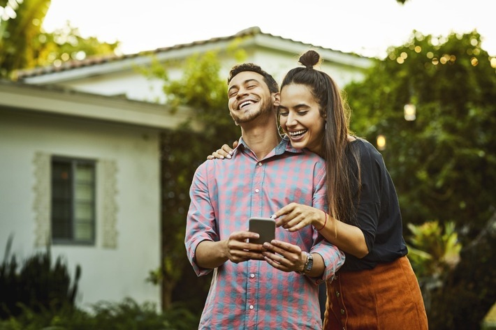 HAWAYA - Anbieter von Tinder® launcht neue Dating App in Deutschland / Dating Ideen in Zeiten von Corona / Dating für Muslime weltweit / Weiterer Text über ots und www.presseportal.de/nr/143497 / Die Verwendung dieses Bildes ist für redaktionelle Zwecke honorarfrei. Veröffentlichung bitte unter Quellenangabe: "obs/HAWAYA"