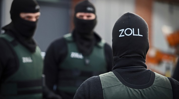 ZOLL-F: OEZ Kaiserslautern feiert ihr 25-jähriges Bestehen
 - Spezialeinheit des Zolls für die Ermittlungen unabdingbar