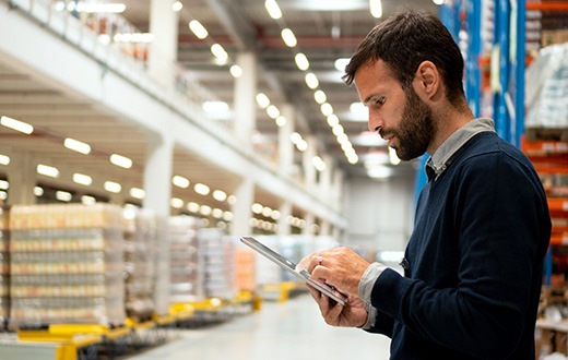 Fraunhofer IML bestätigt erneut Leistungsfähigkeit von LEA Reply™ – KI-Assistenten setzen neue Maßstäbe in der Lagerverwaltung