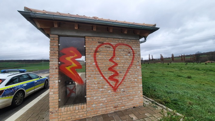 POL-PDNW: PI Grünstadt - Sachbeschädigung durch Graffiti