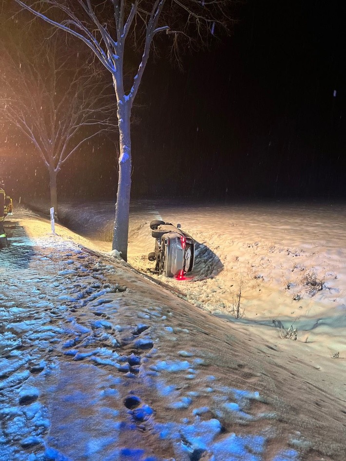 POL-HX: 10 witterungsbedingte Einsätze für Polizei - Eine Person leicht verletzt