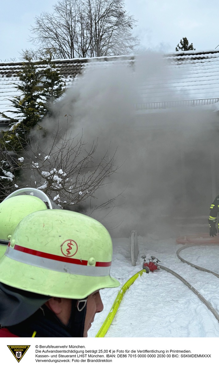 FW-M: Küchenbrand in Einliegerwohnung (Waldtrudering)