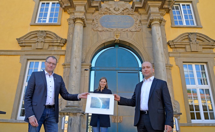 Weiterer Mosaikstein für den KI-Campus der Universität Osnabrück -  ROSEN Gruppe stiftet Professur für Semantische Informationssysteme