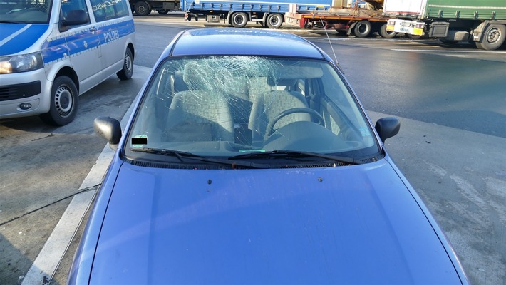 POL-DO: Unfälle mit herabstürzenden Eisplatten - die Polizei warnt!