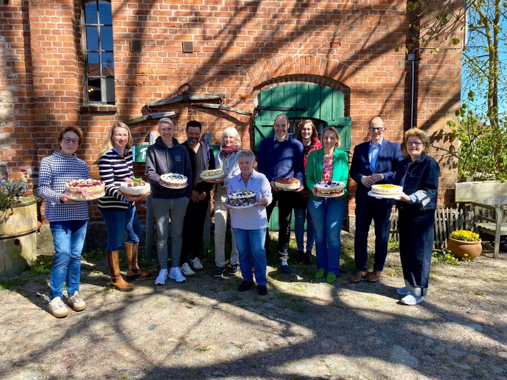 Frühling, Kaffee und Jubiläumstorte: Die lauenburgischen Land- und Hofcafés starten in die Saison 2026