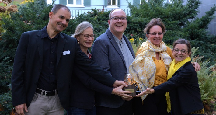 «Soziales Rezept in der Hausarztpraxis» gewinnt Preis des Gesundheitsnetzes 360°