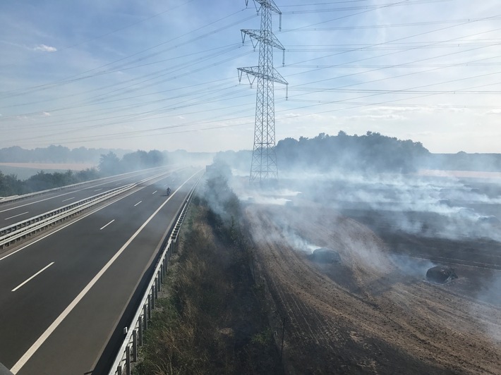 FW-Dorsten: Ausgedehnter Flächenbrand am Rütherweg