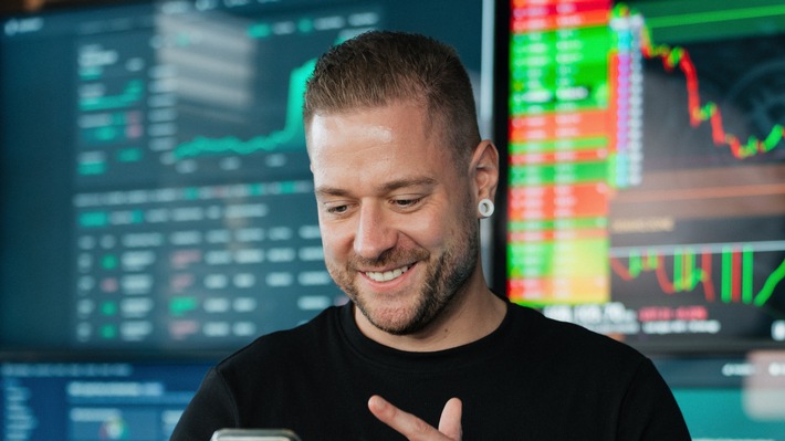 Trading starten, ohne Geld zu verlieren: Florian Sondershausen von der Haag Sondershausen Consulting GmbH erklärt, wie du das Demokonto richtig nutzt