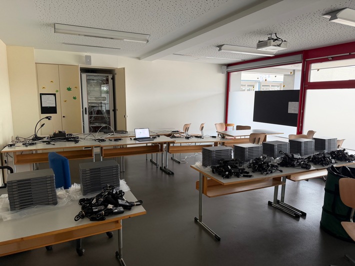 SEMAS IT rüstet die Schule Böttstein für das digitale Lernen