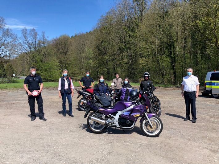 POL-HI: Polizei kontrolliert Motorräder am Roten Berg