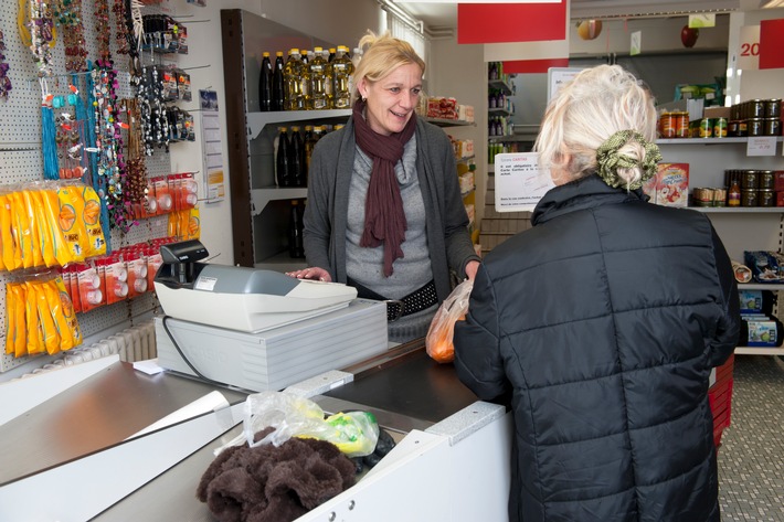 Vergünstigte Angebote für armutsbetroffene Menschen ausgebaut / Caritas-Märkte mit 6 Prozent mehr Umsatz (BILD)