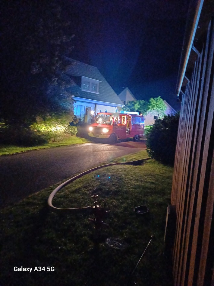 FW-ROW: Feuer in Garage