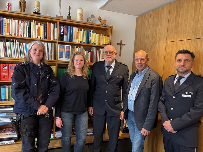 POL-SO: Neuer Wachleiter Warstein macht Antrittsbesuch beim Rüthener Bürgermeister