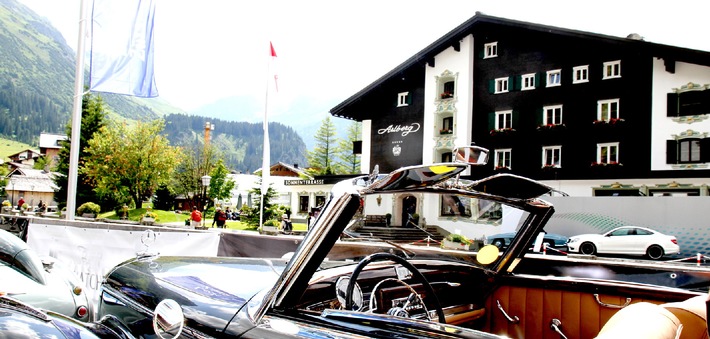 Alpiner Luxus im Hotel und auf der Straße - BILD