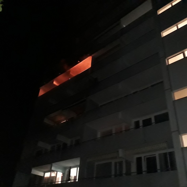 POL-PPWP: Brand in einem Mehrparteienwohnhaus