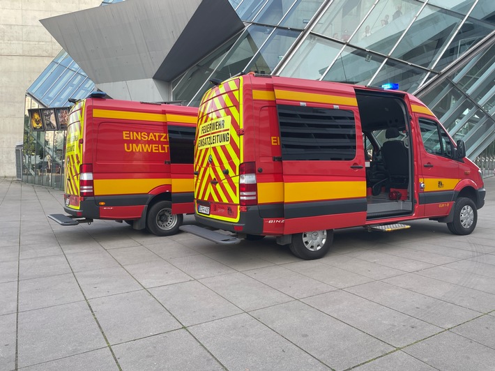 FW Dresden: Massenanfall von Verletzten