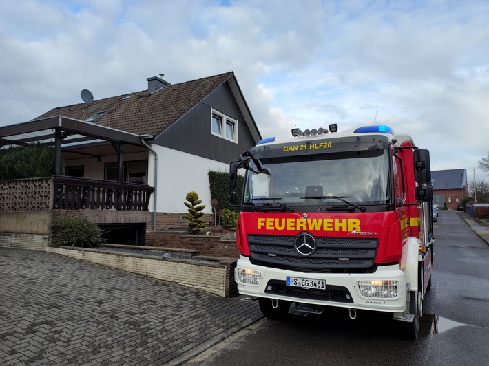 FW Gangelt: Kellerbrand fordert zwei Verletzte