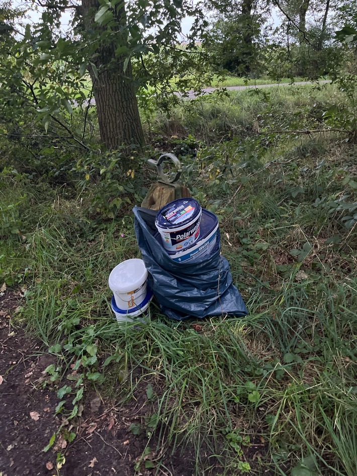 POL-COE: Coesfeld-Lette, Letter Bruch/Umweltsünder entsorgen gefährliche Abfälle im Wald