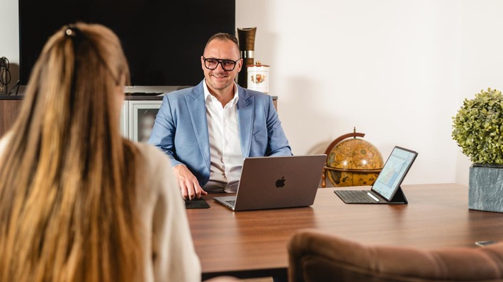 Philipp Wiermann von Offmarketdealz: Wie Angestellte mit Neubauimmobilien jedes Jahr tausende Euro Einkommensteuer sparen