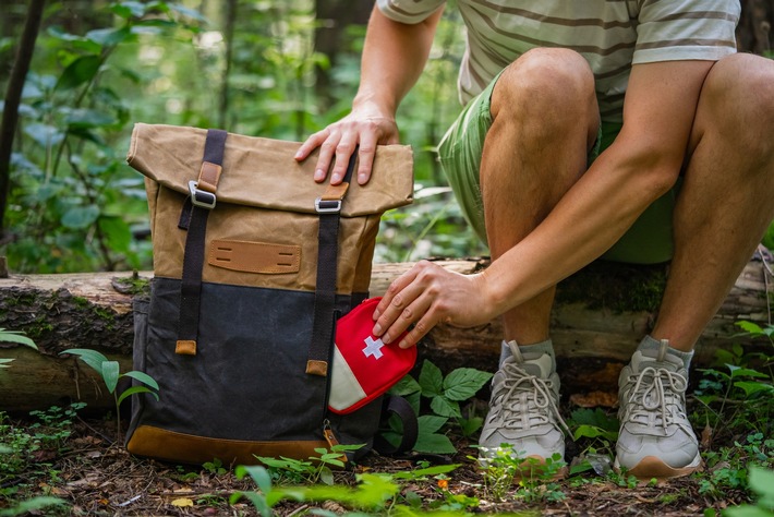 Urlaubsretter im Gepäck: ADAC gibt Tipps für die Reiseapotheke