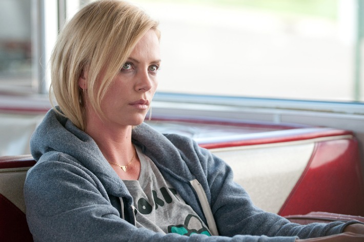 "Young Adult": Charlize Theron muss endlich erwachsen werden am 1. April 2015 auf ProSieben