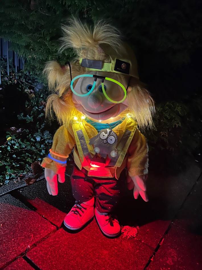 POL-BOR: "Glühwürmchen-Aktion" - Ein Tag voller Licht, Kreativität und Sicherheit