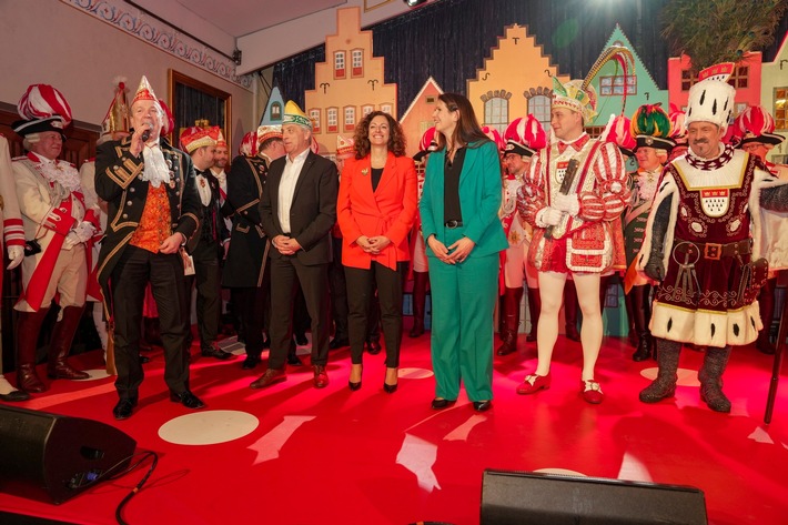 Kölner Dreigestirn bei "Karneval in der Wolkenburg" der Sparkasse KölnBonn