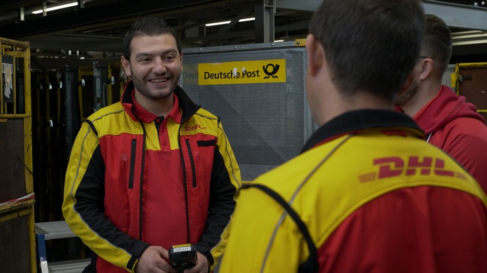 PM: Weltflüchtlingstag 2020: Deutsche Post DHL Group gibt tausenden Geflüchteten eine berufliche Perspektive / PR: World Refugee Day 2020: Deutsche Post DHL Group gives thousands of refugees job prospects