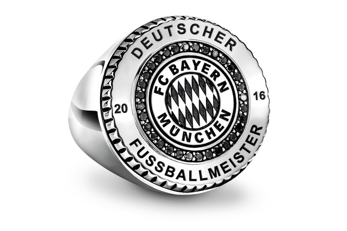 Exklusive Meisterschaftsringe / THOMAS SABO gratuliert dem FC Bayern München (FOTO)