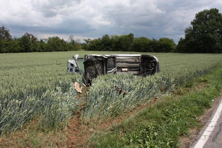 POL-PDLD: Unfall geht glimpflich aus