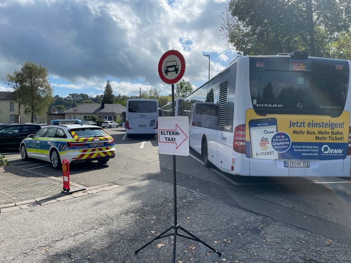 POL-PDTR: Grundschule Birkenfeld - Problem Elterntaxis