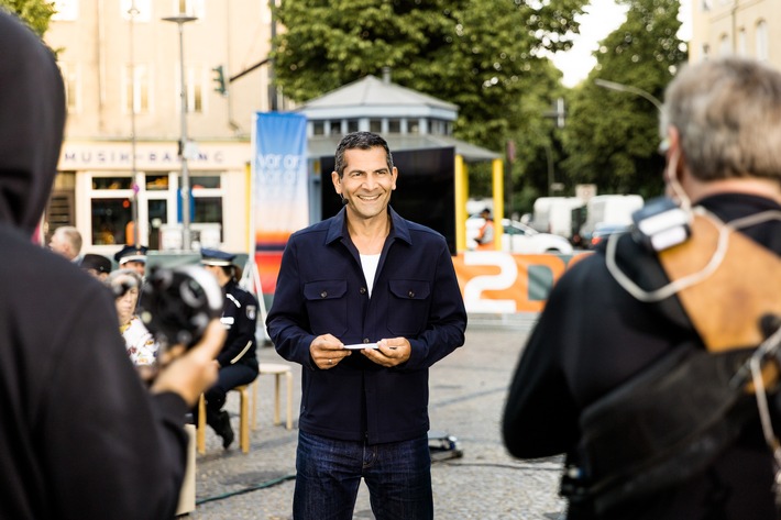 Die Zukunft der deutschen Einheit im Blick: &quot;ZDF-Morgenmagazin&quot; vor Ort in Halle