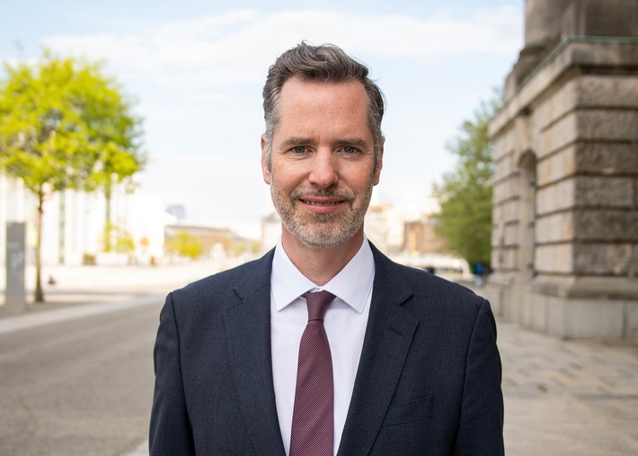 "Nicht die Menschen sind faul, sondern die Politik" / Christian Dürr rechnet mit Leistungsdebatte und Reformverweigerung ab