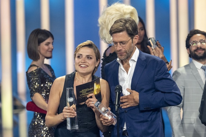 MagentaTV Original „Oh Hell“ gewinnt den Deutschen Fernsehpreis