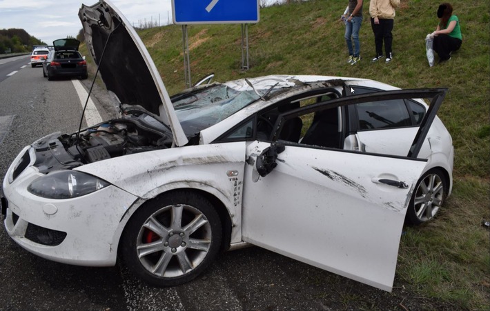 POL-PDKL: Mehrere Verletzte bei Verkehrsunfall auf der A 63