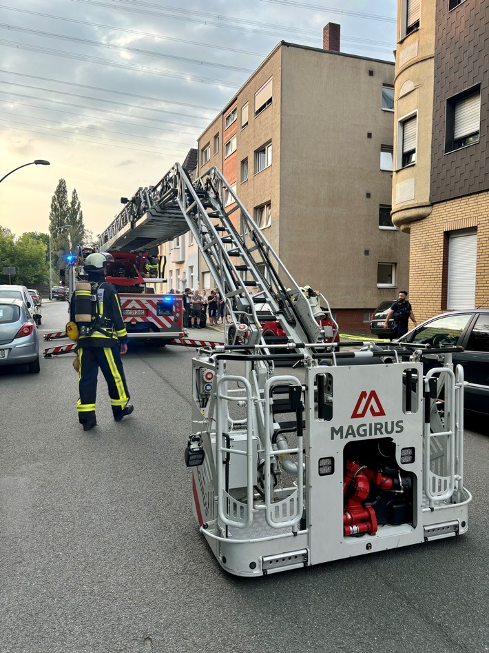 FW-BO: Kellerbrand in einem Mehrfamilienhaus