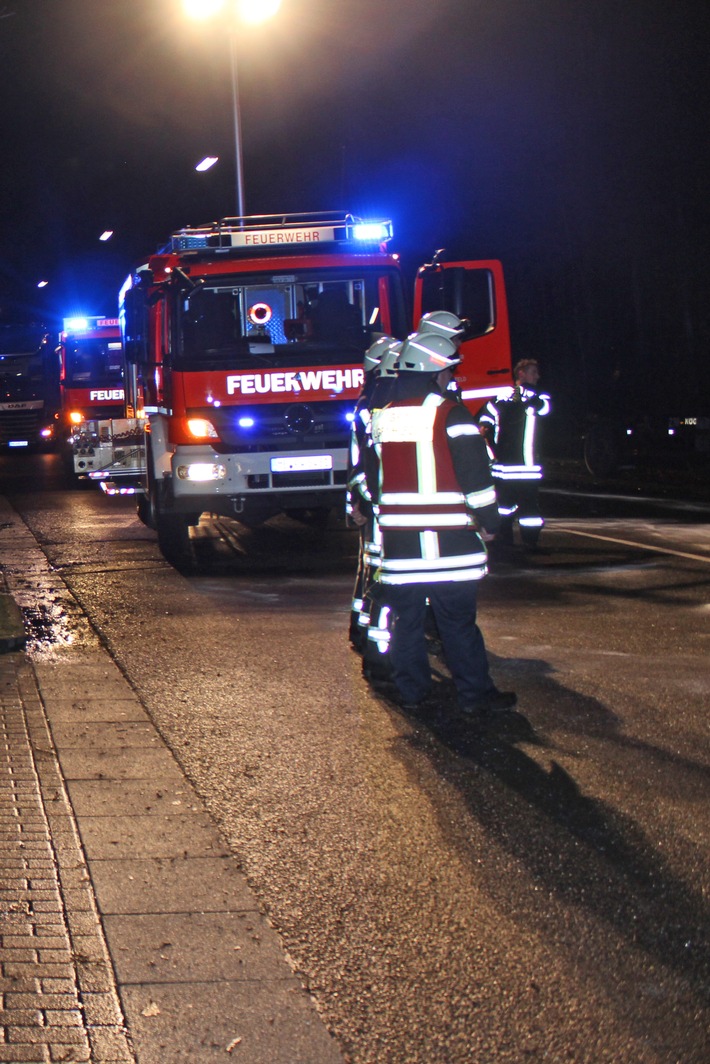 POL-ME: Mülltonnen- und Containerbrände: Polizei geht von Brandstiftung aus - Ratingen - 1812002