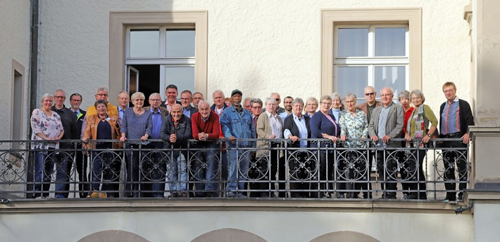 POL-UN: Kreis Unna - Behördenleiter Mario Löhr dankt über 30 Mitgliedern des Projektes &quot;Senioren helfen Senioren&quot;