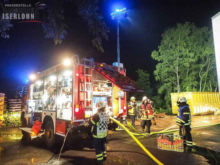 FW-MK: Brand einer Absauganlage