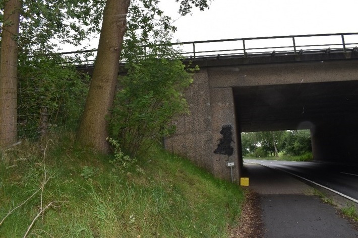 POL-VER: Polizei bittet nochmal um Hinweise nach schwerem Raub in Borstel