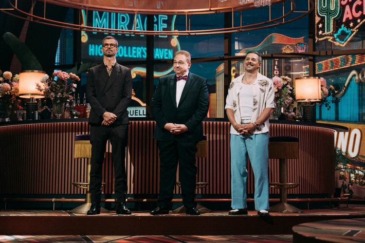 Abgezockt! Bastian Pastewka, Leony, Katja Riemann und Heinz Strunk pokern mit Joko & Klaas in "Das Duell um die Geld" um richtige Antworten