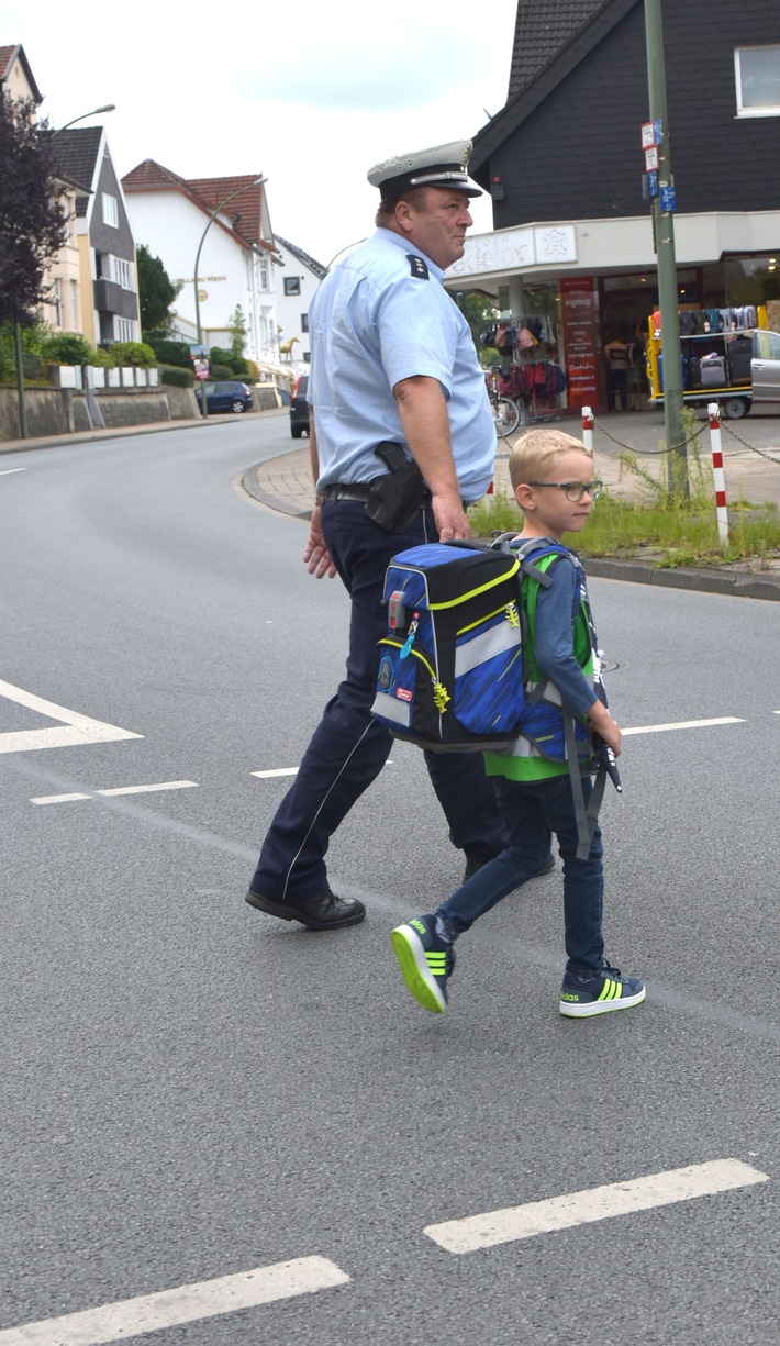 POL-BI: Ist bei Ihnen schon der Alltag eingekehrt?