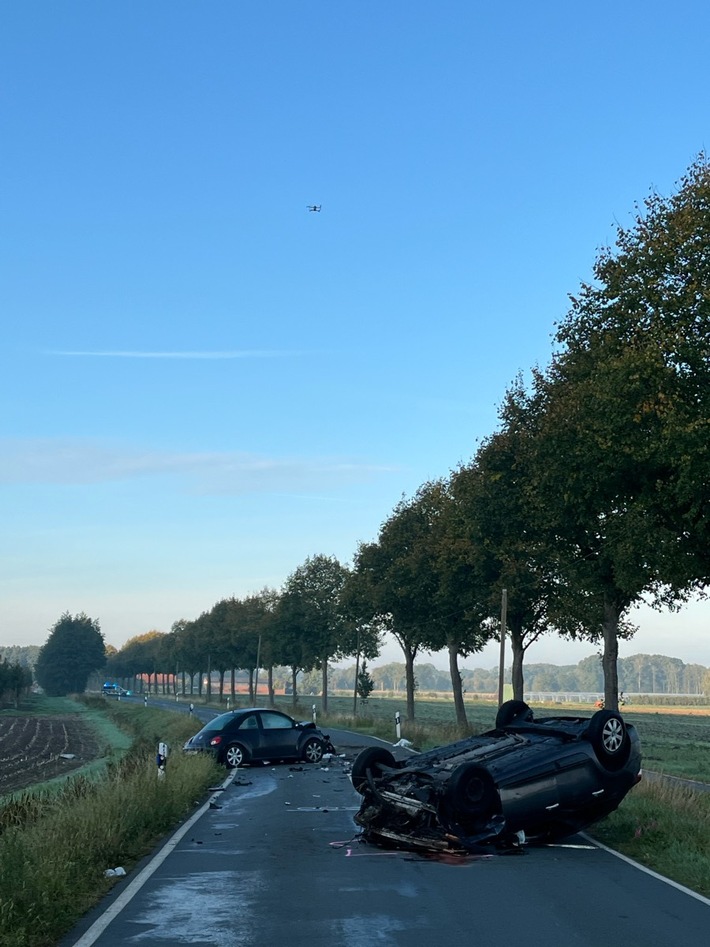 POL-COE: Senden, Dorfbauerschaft (K4)/Autos kollidieren frontal - zwei Menschen verletzt