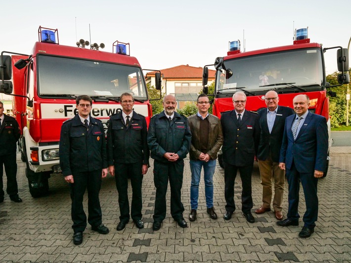 FW-PB: Zwei neue Großfahrzeuge für die Feuerwehr Bad Wünnenberg