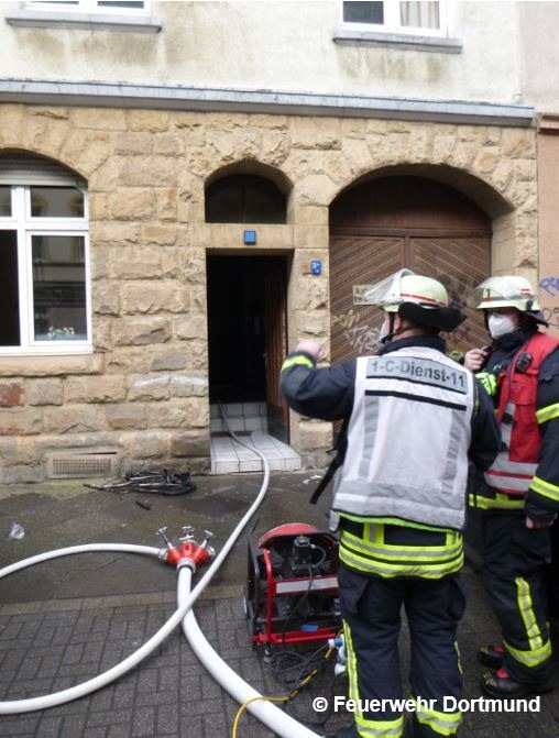 FW-DO: Kinderwagenbrand in Dortmund-Mitte