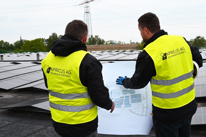 Apricus Solar AG / Weiterer Text über ots und www.presseportal.de/nr/175887 / Die Verwendung dieses Bildes für redaktionelle Zwecke ist unter Beachtung aller mitgeteilten Nutzungsbedingungen zulässig und dann auch honorarfrei. Veröffentlichung ausschließlich mit Bildrechte-Hinweis. Apricus Solar AG / Weiterer Text über ots und www.presseportal.de/nr/175887 / Die Verwendung dieses Bildes für redaktionelle Zwecke ist unter Beachtung aller mitgeteilten Nutzungsbedingungen zulässig und dann auch honorarfrei. Veröffentlichung ausschließlich mit Bildrechte-Hinweis.