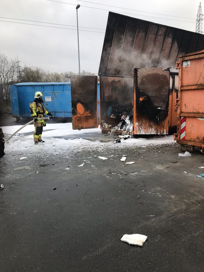 FW-BOT: Feuer auf dem Recyclinghof Kirchhellen