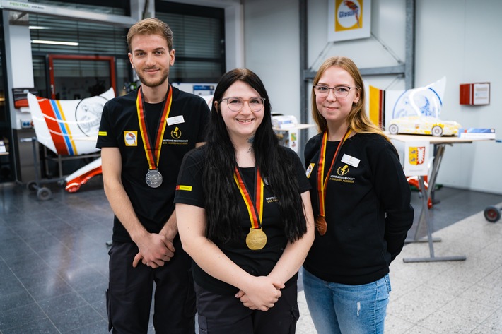 Neue Deutsche Meisterin der Fahrzeuglackierer ist Anna-Bettina Greiner-Fuchs aus Thüringen