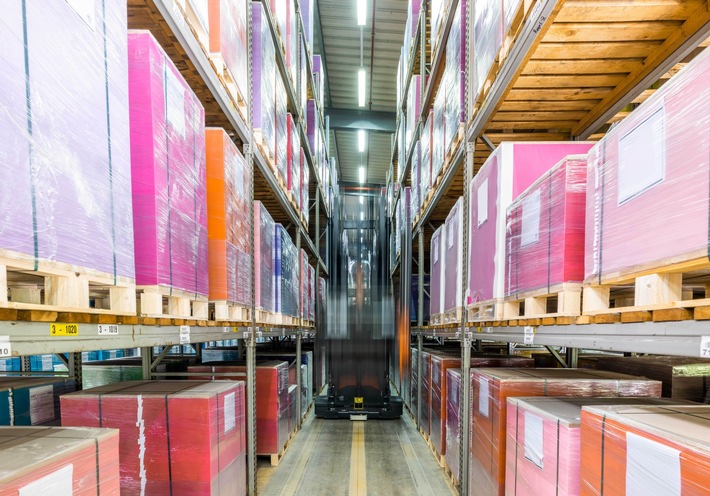Brizzi Distribuzione Italia SPA: Neuer Vertriebspartner für »Greenium«, die hochwertigen Recyclingpapiere von Koehler Paper in Italien